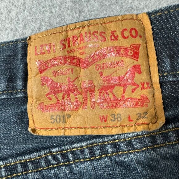 Levis Jeans Mens 36x32 Blue 501 Straight Button Fly American Dark Wash Denim - Picture 5 of 13